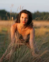 Erotic Beauty - 10-alla-clear-skies-metmodels_vad_32_0009