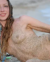 Outdoor Girls in Nature - 06-0006-katya-sea