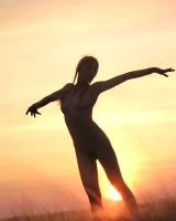 Outdoor Girls in Nature - 20-0020-viktusia