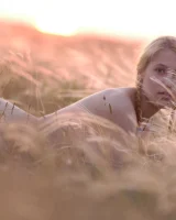 Outdoor Girls in Nature - 38-0038-viktusia