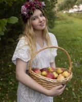 Showy Beauty - 02-nikoleta-vitamins-0003