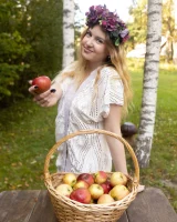 Showy Beauty - 12-nikoleta-vitamins-0013