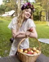 Showy Beauty - 14-nikoleta-vitamins-0015