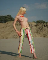 Skokoff - 09-aisha-desert-rose-009