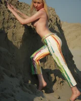 Skokoff - 16-aisha-desert-rose-017