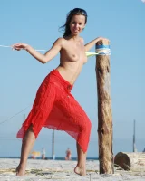 Skokoff - 03-anna-kazantip-public-003