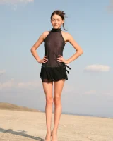 Skokoff - 01-malena-jumping-001