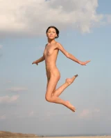 Skokoff - 77-malena-jumping-101